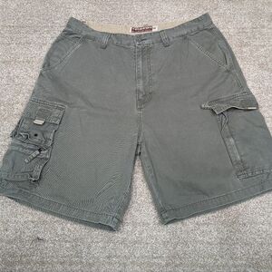 Coliseum green cargo shorts 36